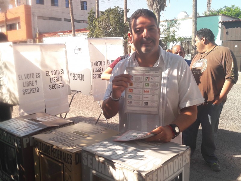 Así votó Juan Alberto Valdivia en La Paz