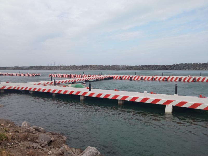 Asipona entrega marina a pescadores de bahía norte en Veracruz