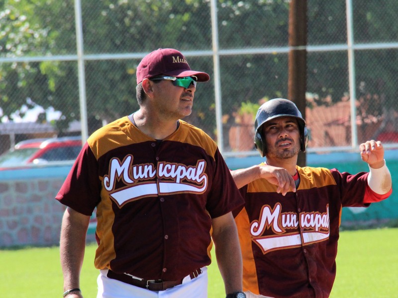 Asociación de béisbol convoca al estatal de veteranos