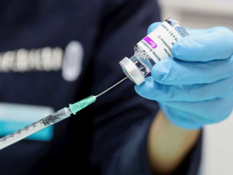 AstraZeneca inicia pruebas clínicas de vacuna Covid-19 contra variante Beta