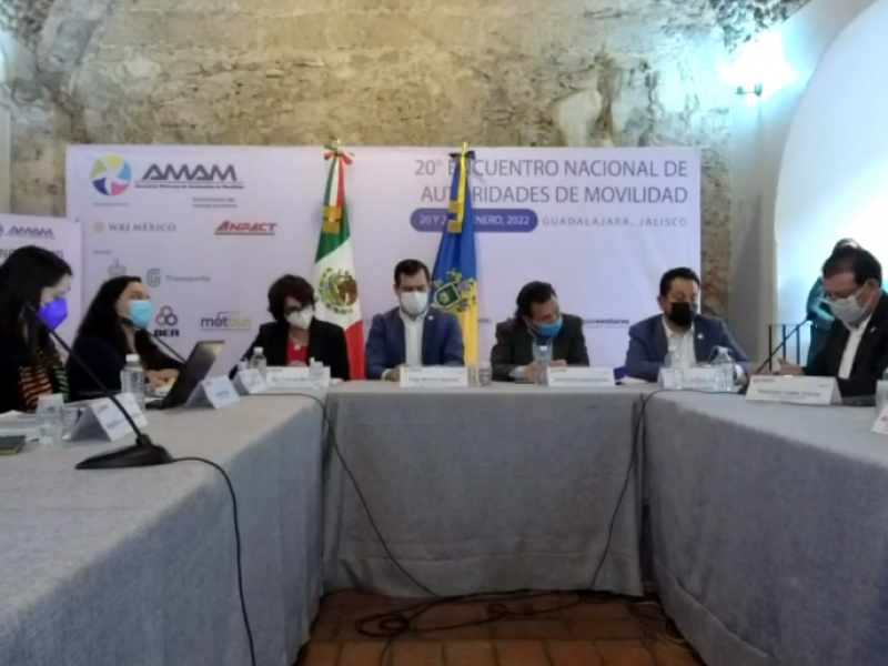 Asume Diego Monraz presidencia de la AMAM