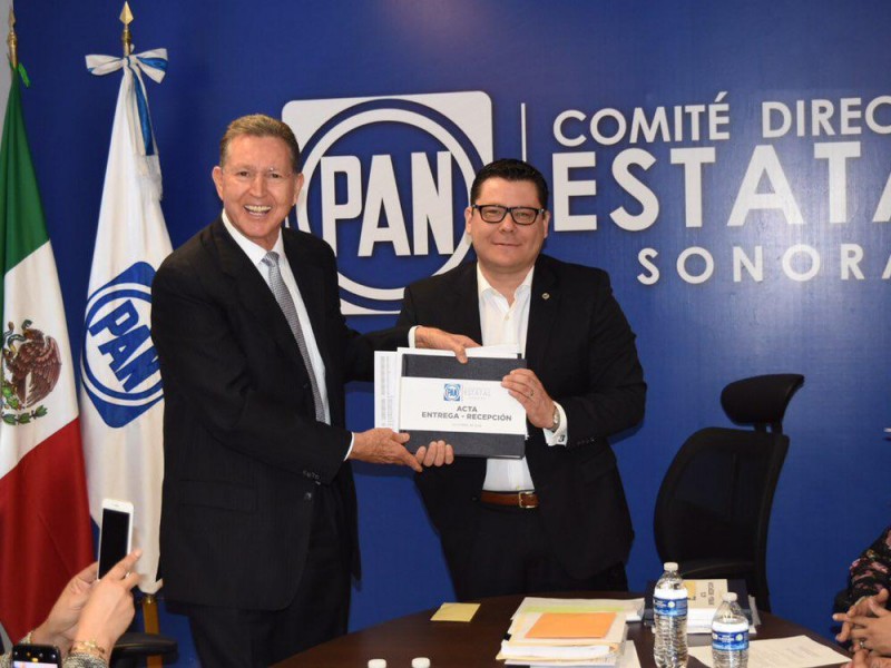 Asume Ernesto Munro dirigencia del PAN