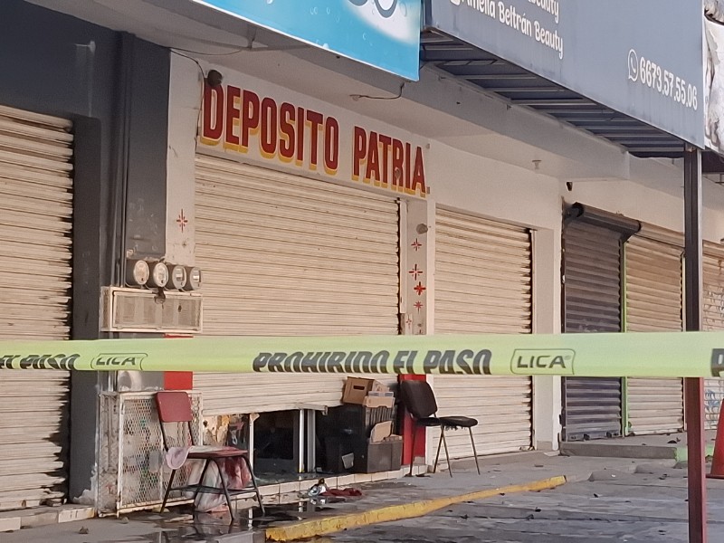Atacan a balazos un deposito de cerveza en la Sinaloa