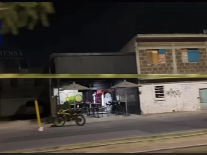 Atacan bar en Celaya