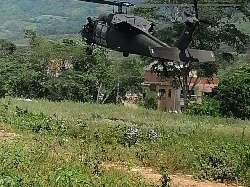 Atacan helicóptero donde viajaba presidente de Colombia, Iván Duque