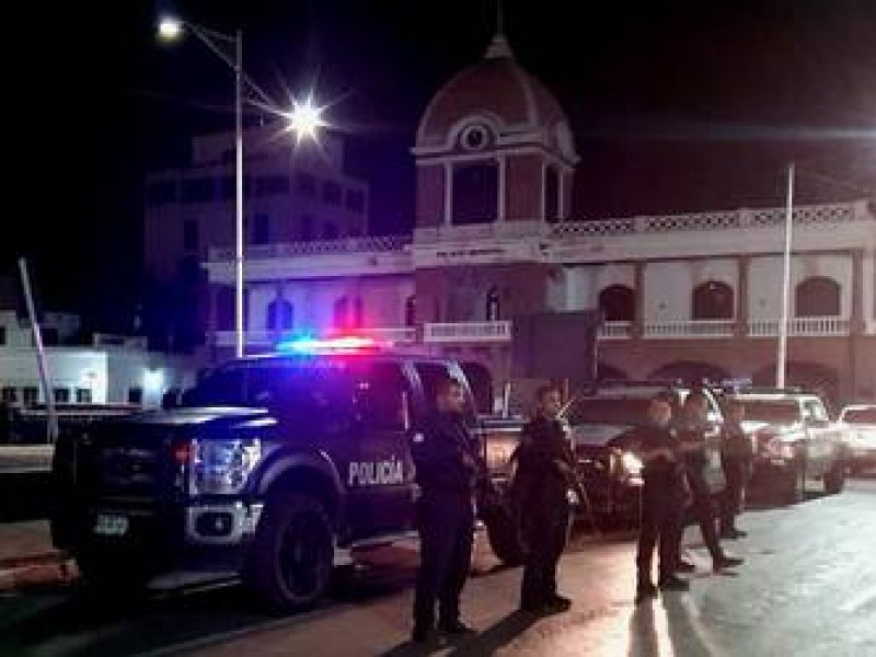 Ataque armado contra palacio municipal de Guaymas deja tres muertos