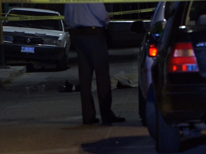 Ataque armado deja hombre un fallecido y una mujer herida