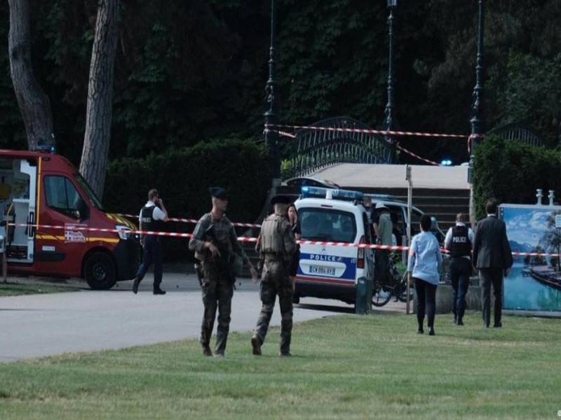 Ataque con cuchillo en Francia; 4 niños están graves