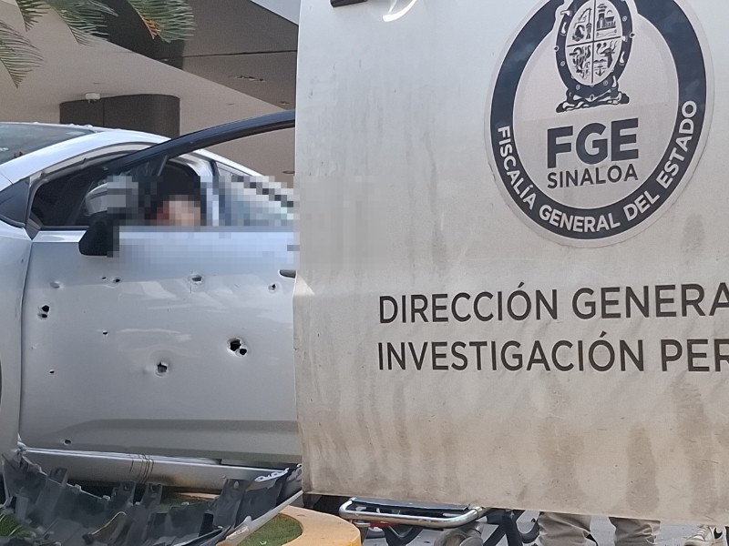 Padre e hijo son atacados a balazos en Culiacán; uno muere