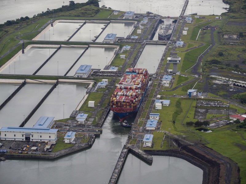 Atasco en Canal de Panamá por sequía impacta comercio internacional