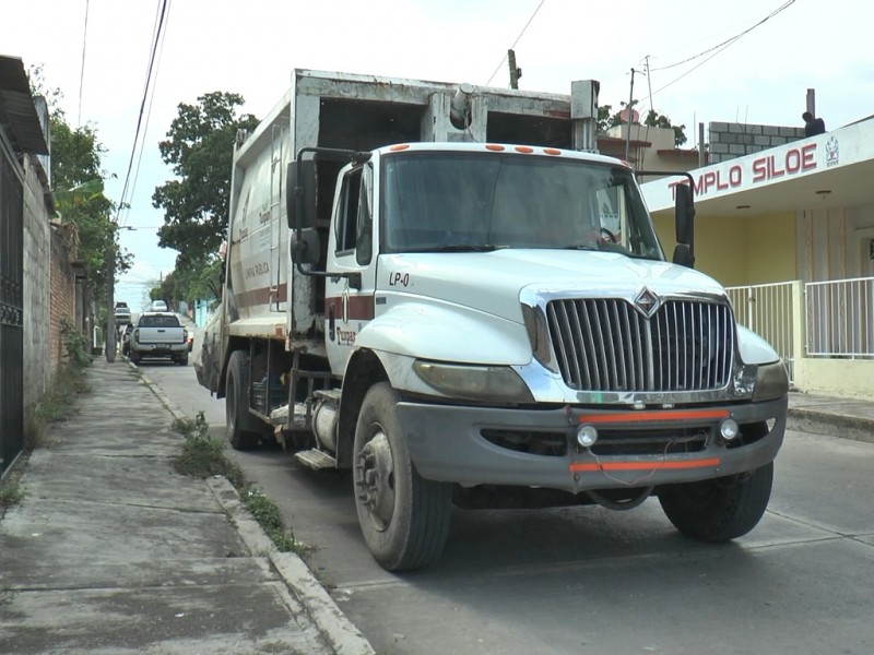 Atenderán parque vehicular de Limpia Pública de Tuxpan