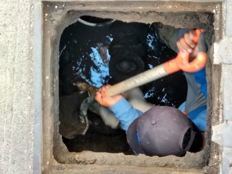 Atendió SIAPA falta de agua en calle Querétaro