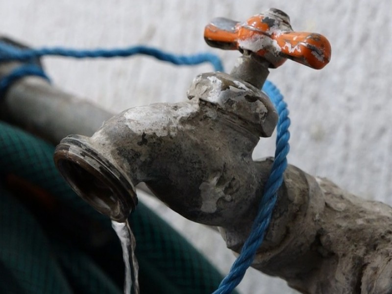 Hay fuertes sanciones y multas para quien desperdicie agua