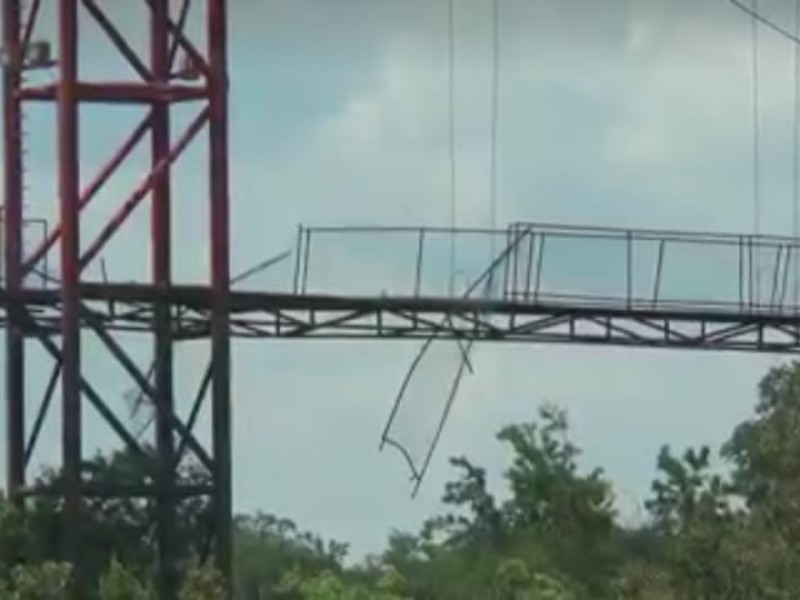 Atentos a reconstrucción del puente colgante en Cazones