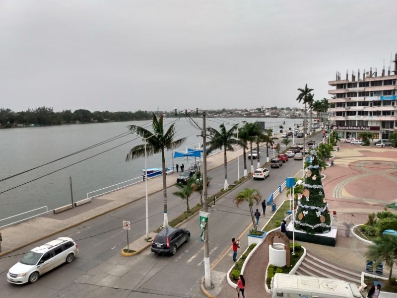 Atentos ante paso del  Frente Frío 27 en Tuxpan