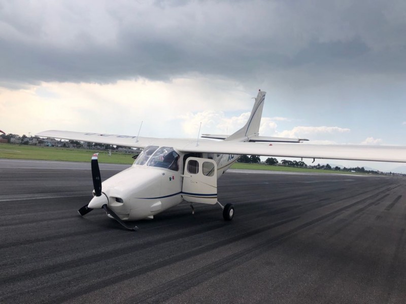 Aterriza de emergencia aeronave en Toluca