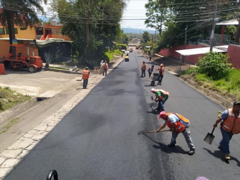 Atiende ayuntamiento pavimentación en Héroes Ferrocarrileros