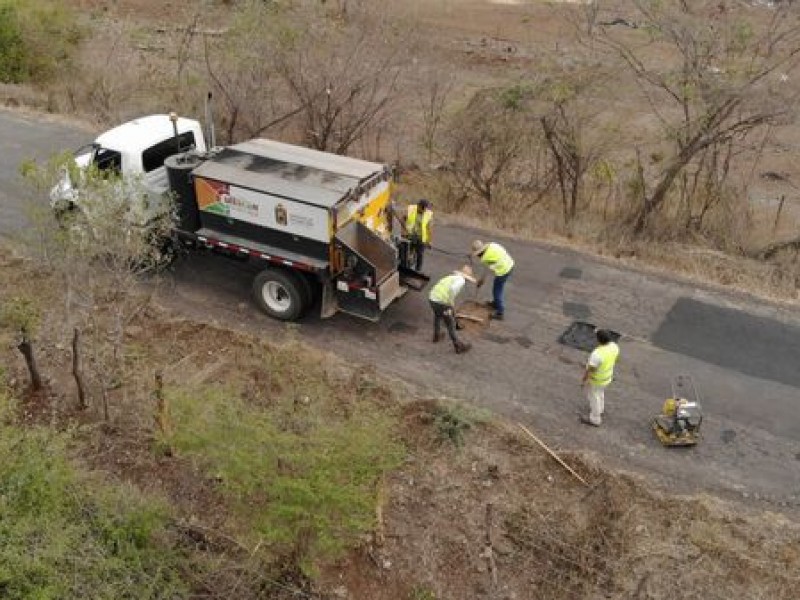 Atiende Gobierno de Culiacán bacheo en carretera a Jesús María