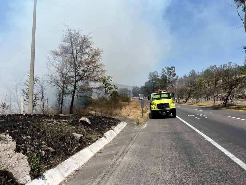 Atiende Protección Civil y Bomberos incendios en Morelia