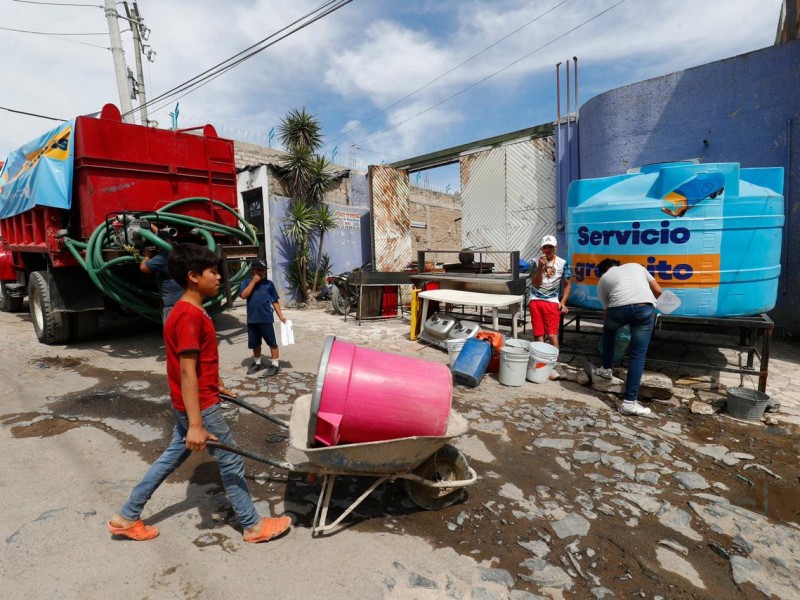 Atiende SIAPA desabastos con cisternas en Zapopan y Tlaquepaque