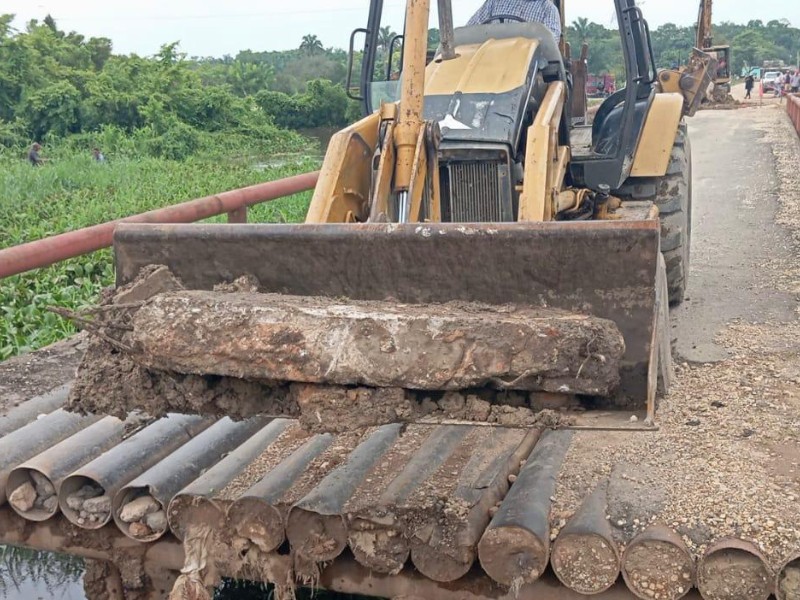Atiende SICT deslave en tramo carretero de Texistepec