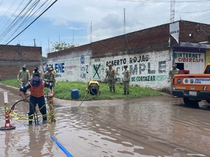 Atienden afectaciones ocasionadas por lluvia en Cortázar