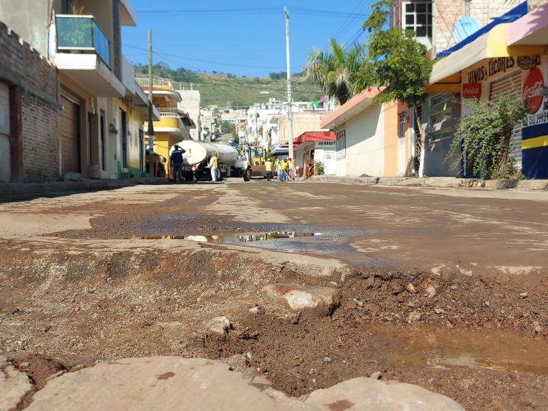 Atienden con rehabilitación calle Copal luego de seis meses intransitable