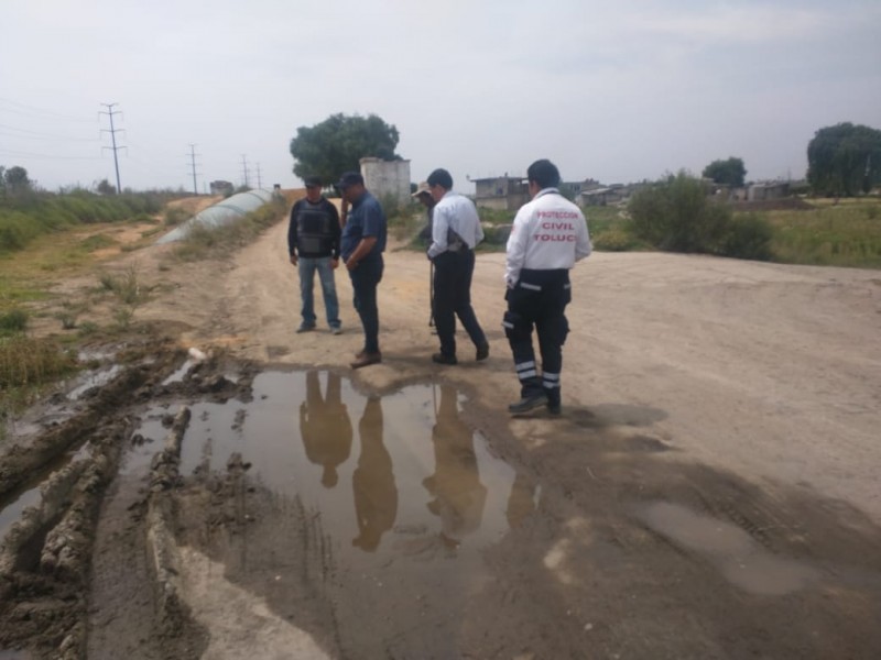 Atienden fuga de agua en Toluca