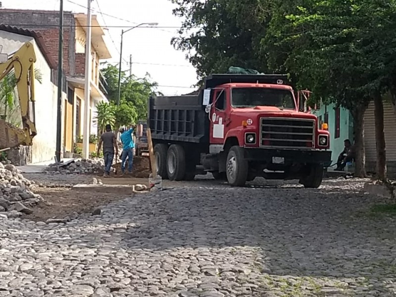 Atienden mega bache en colonia Lázaro Cárdenas