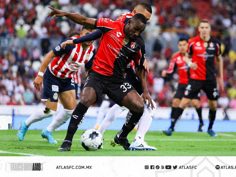 Atlas y Chivas dividen puntos en el Estadio Jalisco