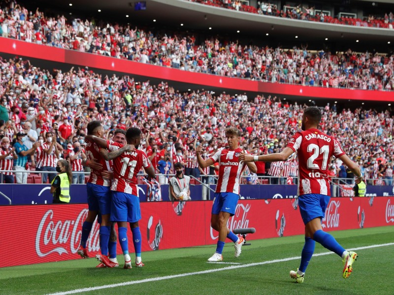 Atlético de Madrid gana en su regreso a casa