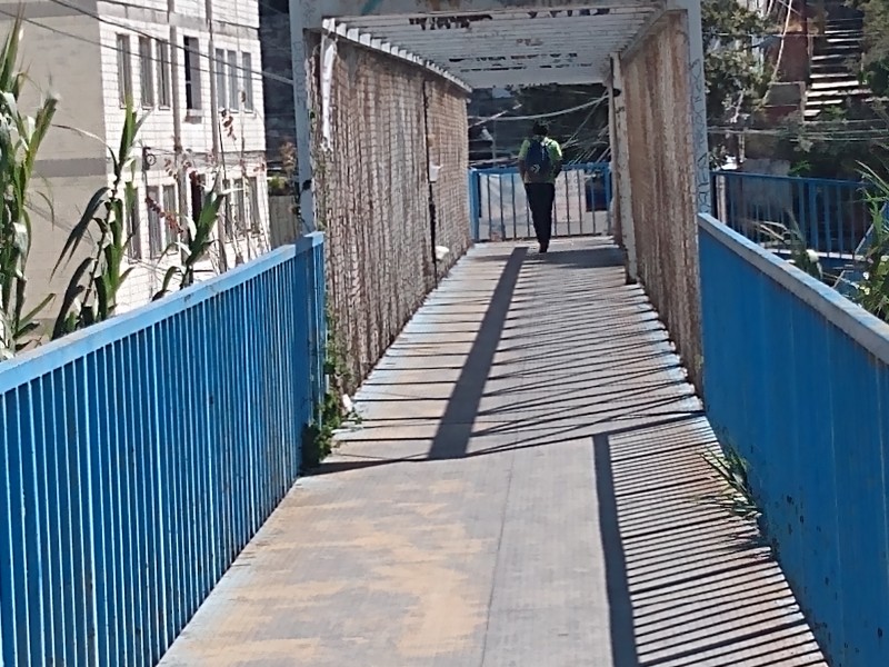 Atracos constantes en puente de la colonia Alseseca