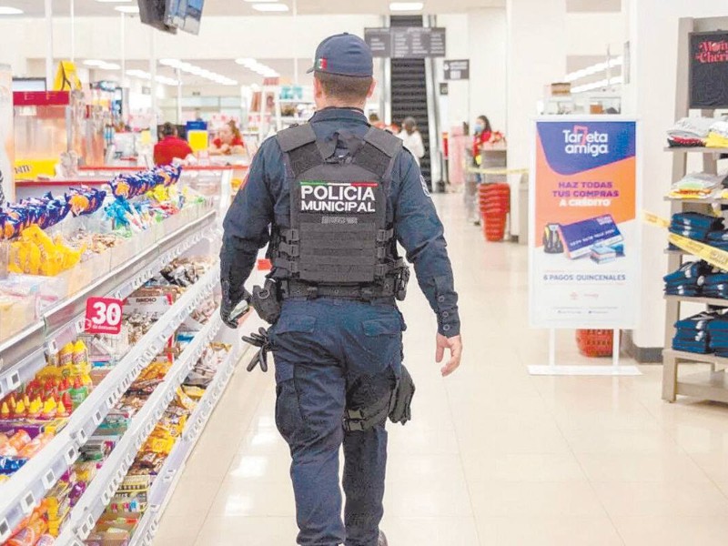 Atrapan a dos sujetos por asaltar a un comercio en Hermosillo