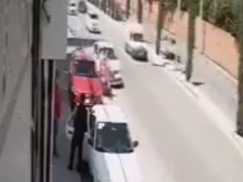 (VIDEO)Atropellan a mujer discapacitada en Zavaleta, el responsable huyó