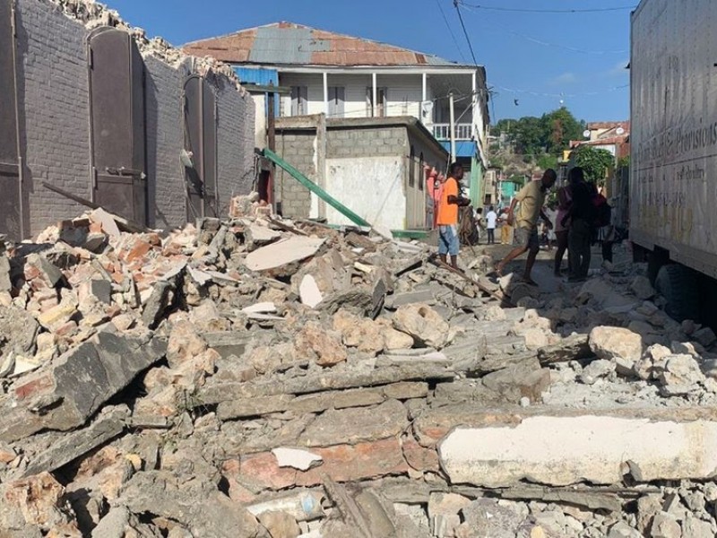 Aumenta a 227 cifra de muertos por terremoto en Haití