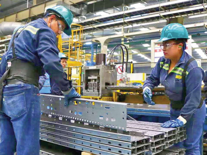 Aumenta actividad industrial en Michoacán