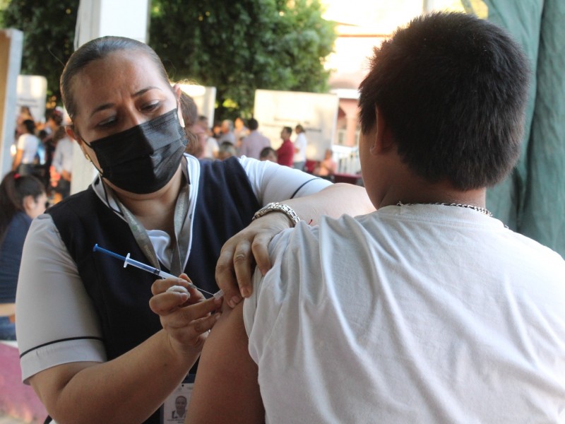 Aumenta Covid-19 en Colima: 289 casos confirmados en una semana