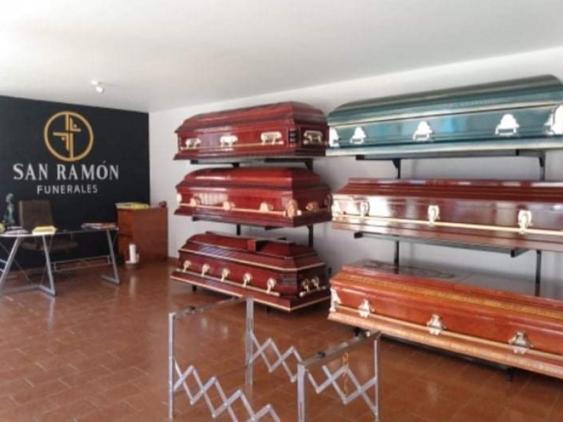 Aumenta demanda de servicios funerarios y cremaciones por COVID-19