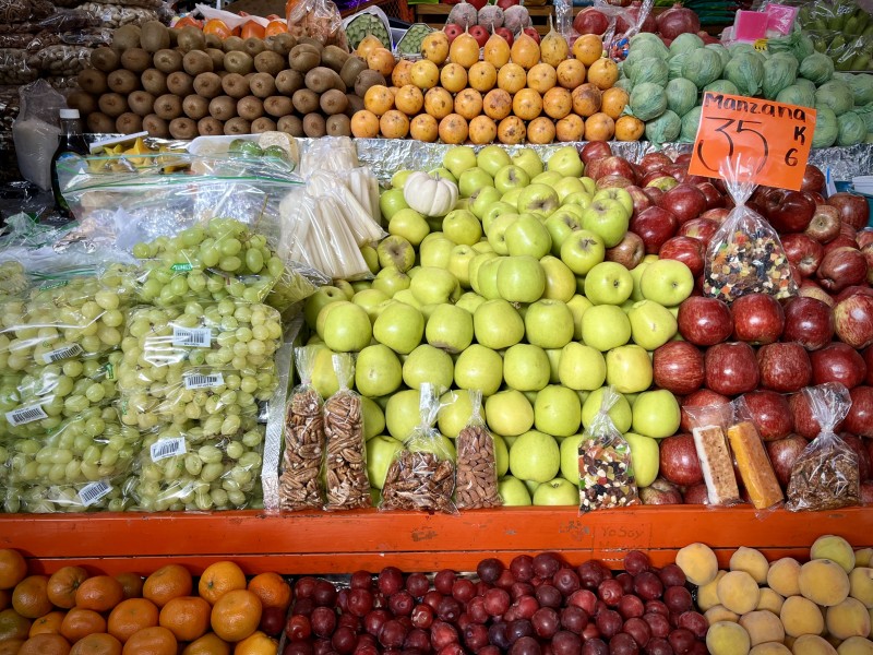 Aumenta el precio de frutas de temporada por escasez