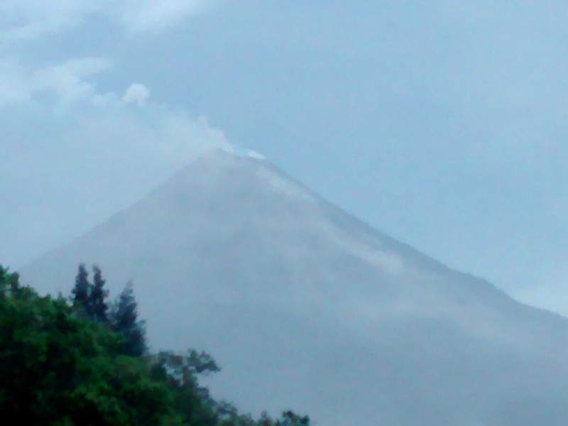 Aumenta la actividad del volcán de Colima