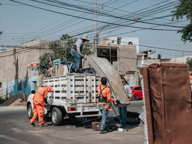 Aumenta la eliminación de cacharros en Guadalajara y baja el dengue