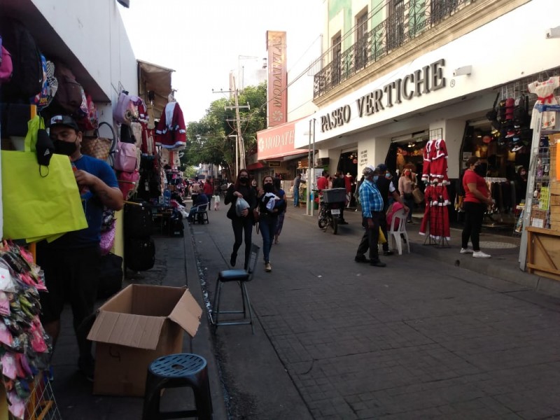 Aumenta movilidad por compras navideñas