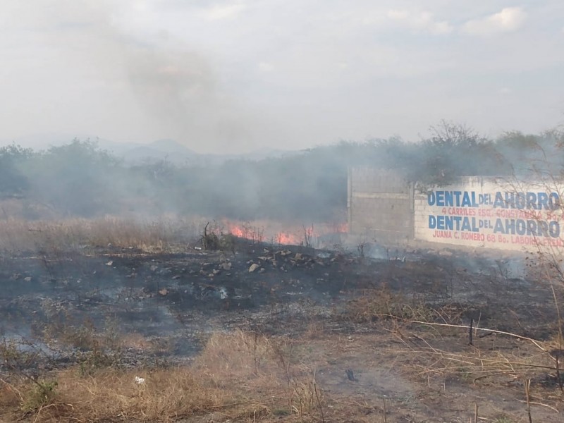 Aumenta número de incendios de pastizales en Tehuantepec