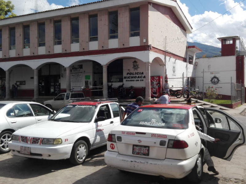 Aumenta pasaje de taxistas de Jiquilpan