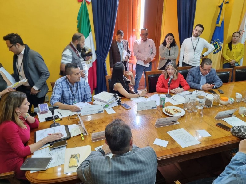 Aumenta presupuesto para Jalisco; critican acelarar discusión