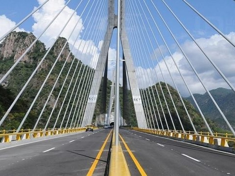 Aumenta tarifa de peaje en la súpercarretera