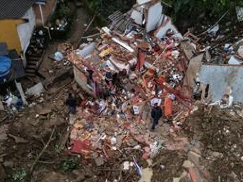 Aumentan a 138 los muertos por lluvias en Brasil