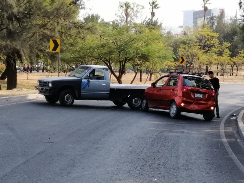 Aumentan accidentes de auto en Diciembre