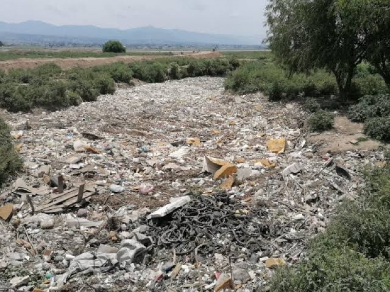 Aumentan residuos en cauces del Estado de México