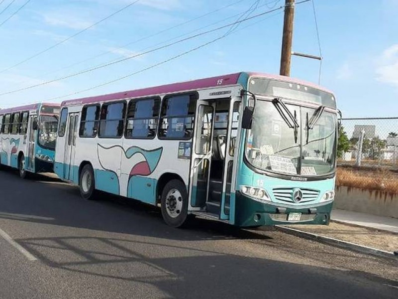Aumentan tarifa de transporte público en La Paz